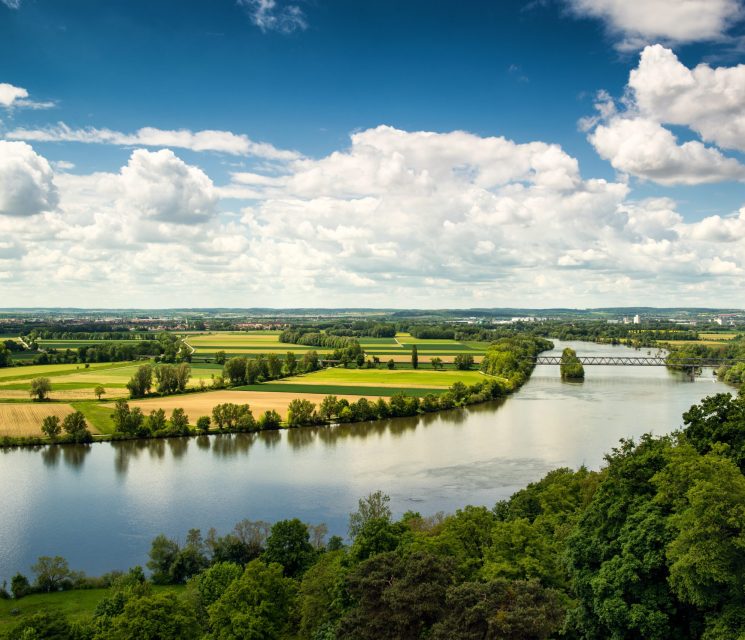 [:es]danube river view from wallhalla memorial[:]